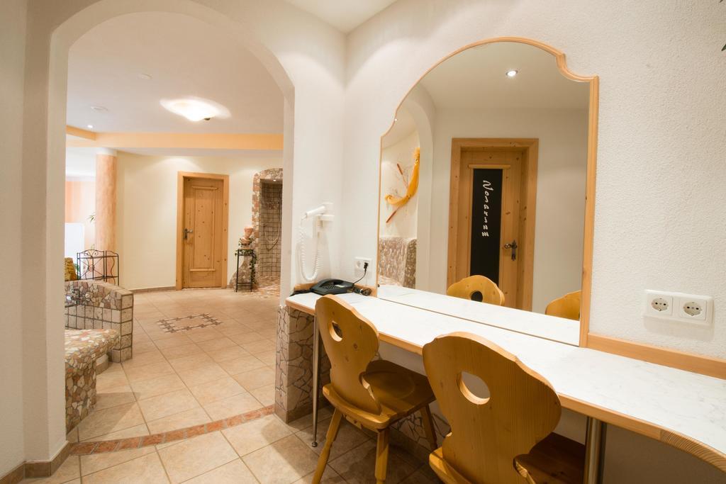 فندق Garni Mathonerhof ايشجل الغرفة الصورة